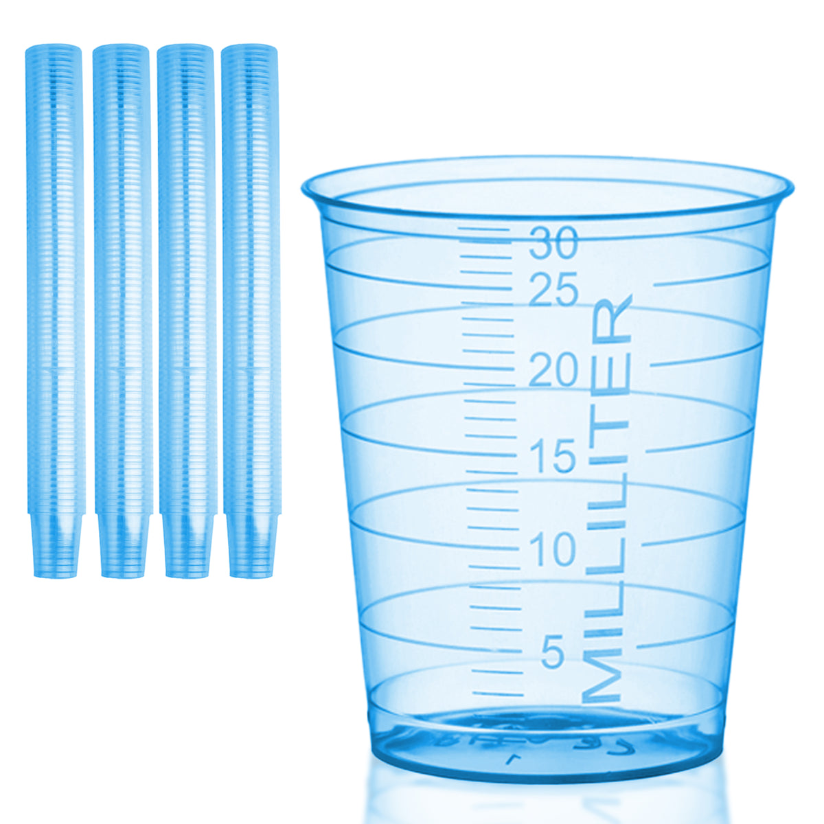 Pile di bicchierini per medicinali HaseMed da 30 ml. Colore: blu. Venduti in confezioni da 80 bicchierini di un solo colore scelto, senza coperchi.